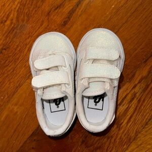 Size 4c toddler girl vans